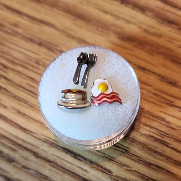 Origami Owl Accessories - Origami Owl Breakfast Charm Set - Silver, Red, Yellow